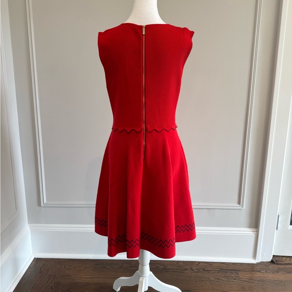 Ted Baker size 5 (12) red knit skater dress with dark blue / purple detail - Picture 3 of 4